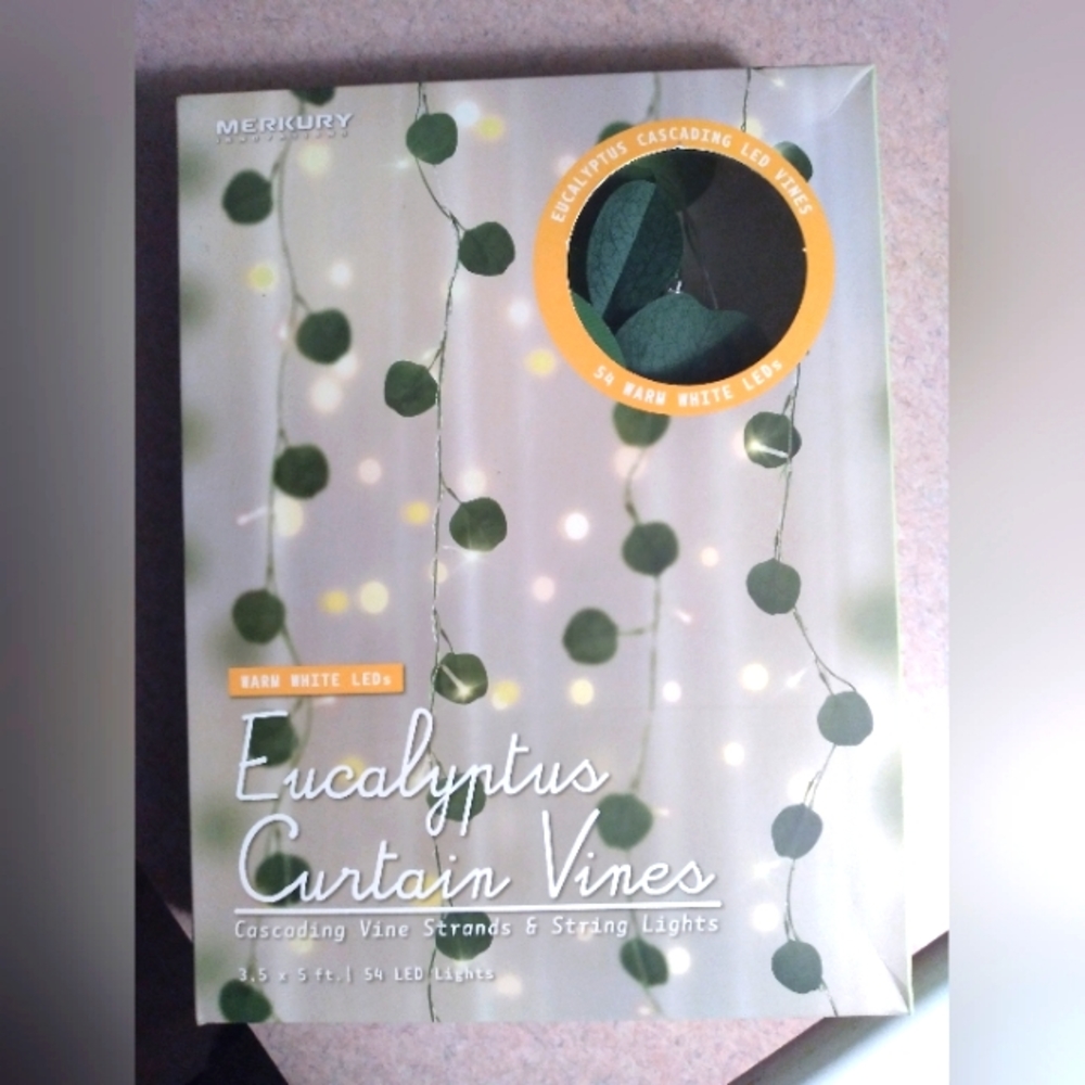 Merkury innovations Eucalyptus curtain vines